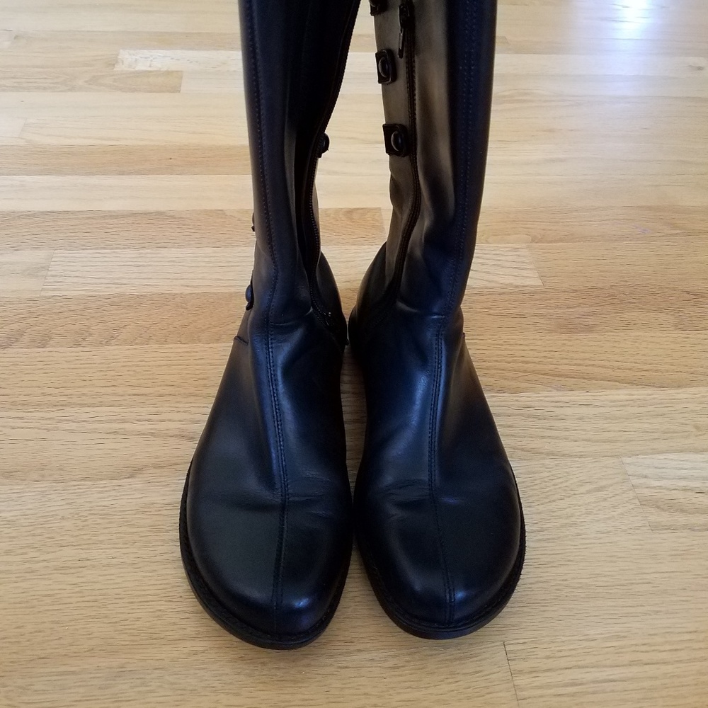 Merrell  boot - Picture 2 of 8